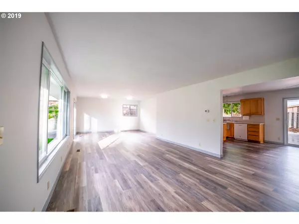 Eugene, OR 97402,86038 TERRITORIAL RD