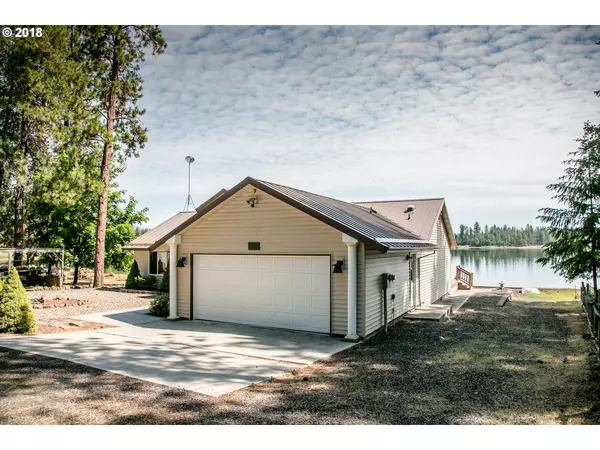 Tygh Valley, OR 97063,113 LAKE WAY