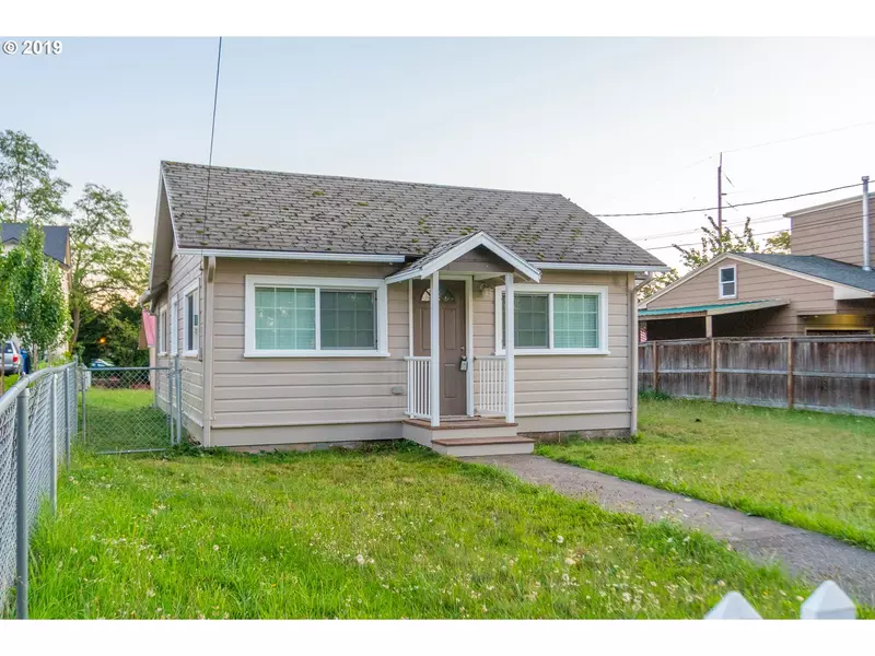 38242 HOOD ST, Sandy, OR 97055