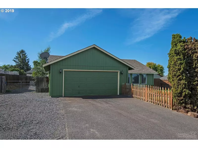 408 SW METOLIUS ST, Culver, OR 97734