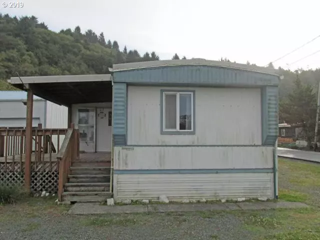 570 S DOLPHIN ST, Rockaway Beach, OR 97136