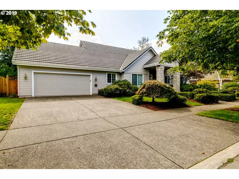 2222 DEVON AVE, Eugene, OR 97408