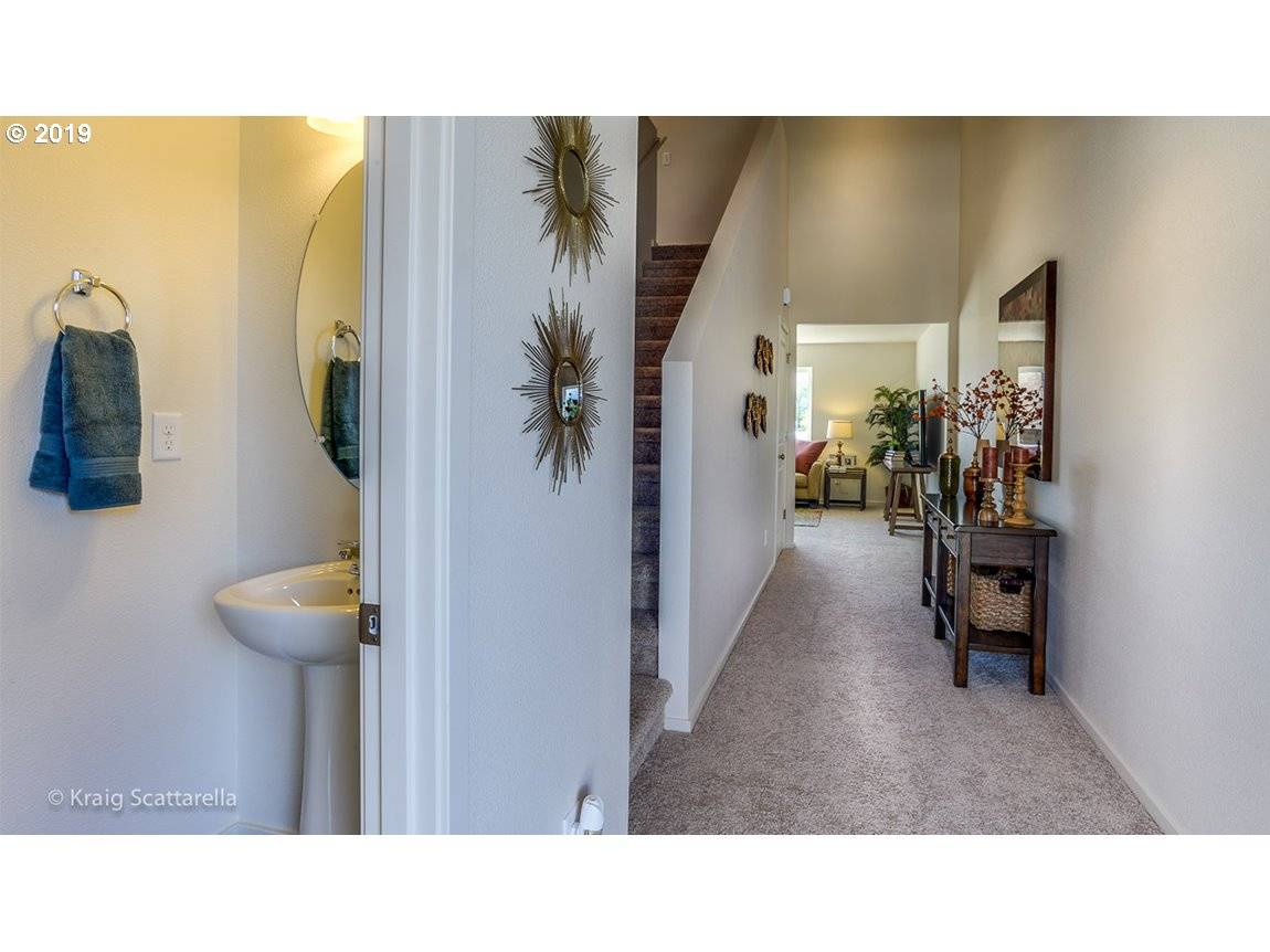 Salem, OR 97305,4972 SKYLAB AVE NE