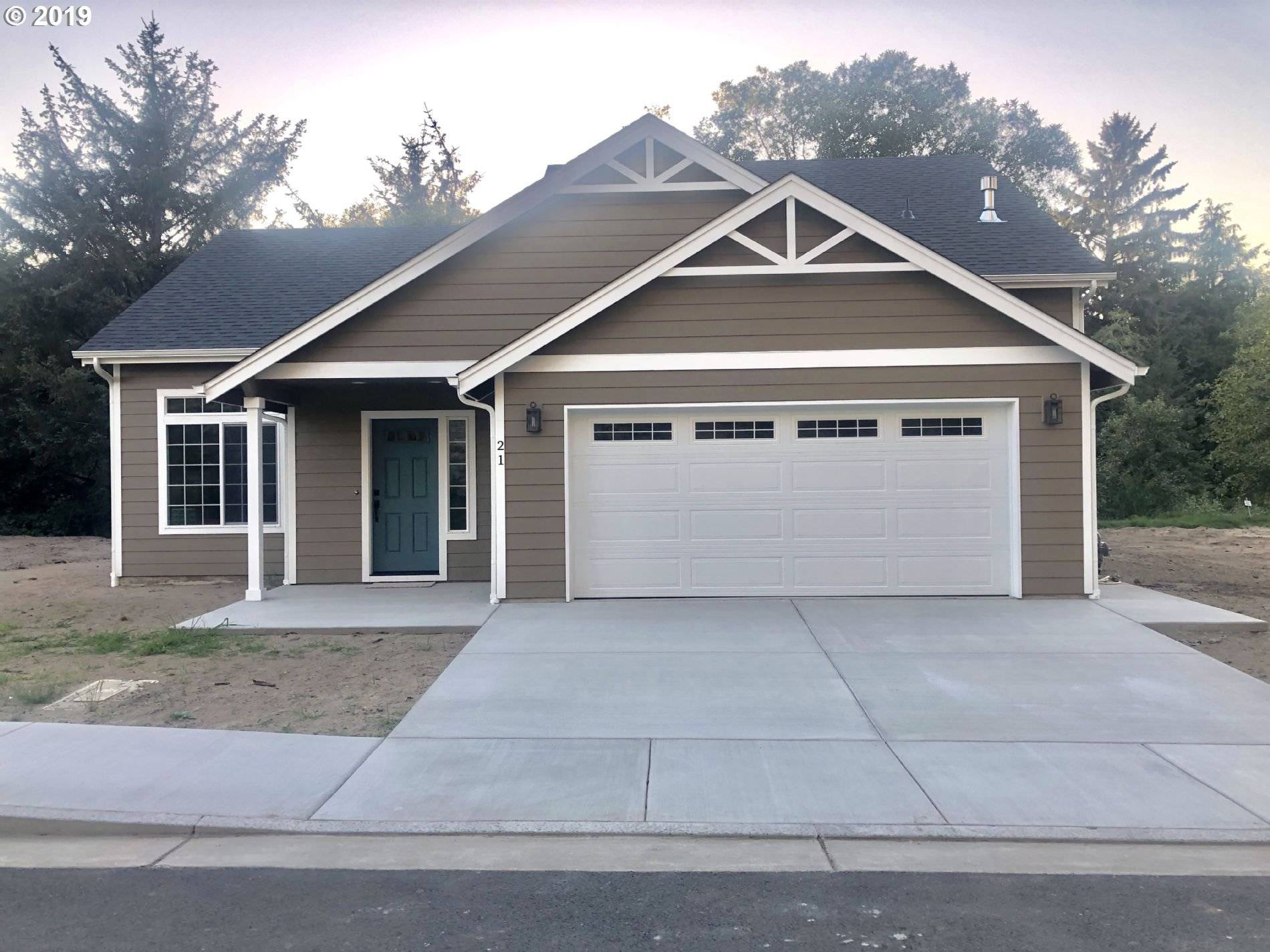 21 SW Kalmia AVE, Warrenton, OR 97146