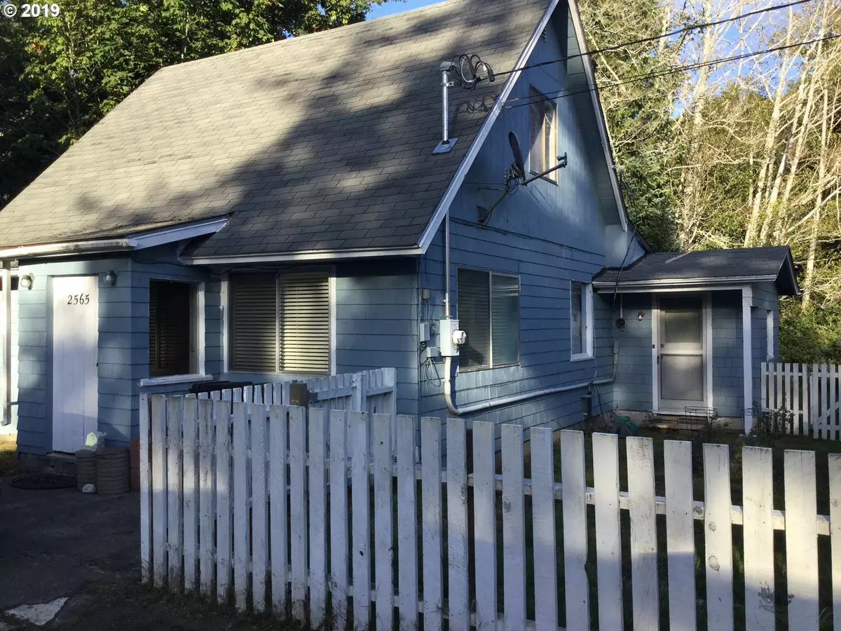 Coos Bay, OR 97420,2565 N 10TH ST