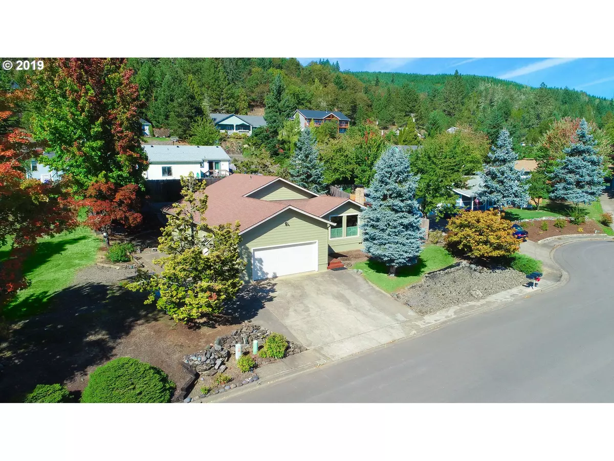 Sutherlin, OR 97479,1835 RUBY CT