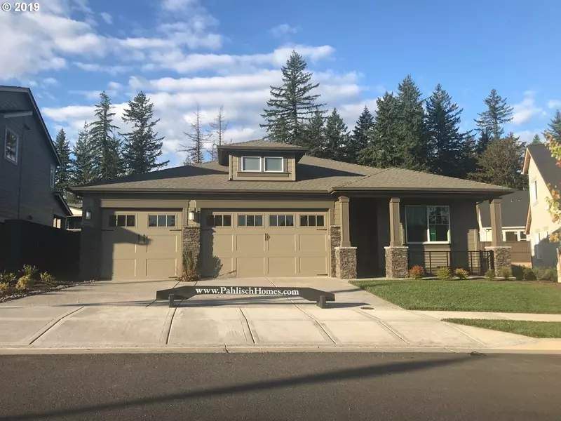 1607 NW Redwood LN, Camas, WA 98607