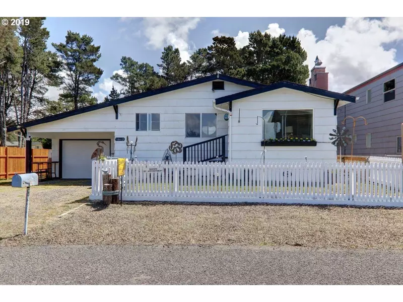 16412 M ST, Long Beach, WA 98631