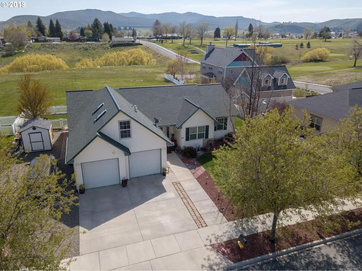 Baker City, OR 97814,914 PETRY LN