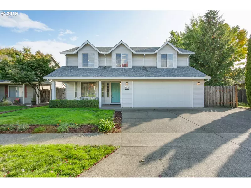 200 E EDGEWOOD DR, Newberg, OR 97132