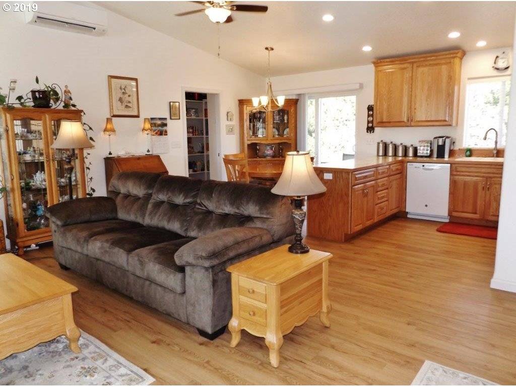 Waldport, OR 97394,1205 NW PARKER AVE