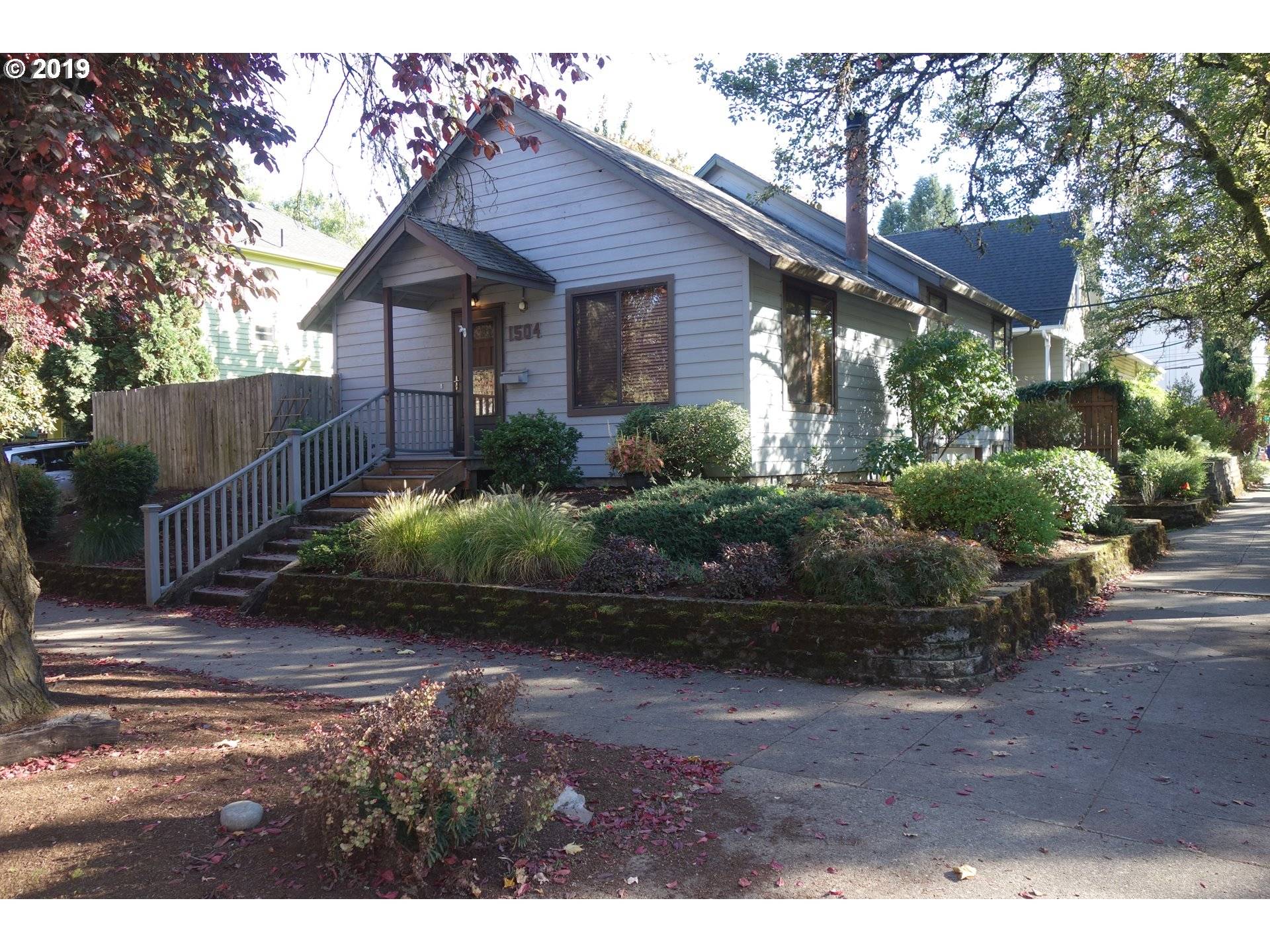 1504 SE TENINO ST, Portland, OR 97202