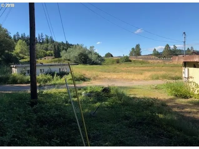 Sutherlin, OR 97479,225 RATHBUN RD