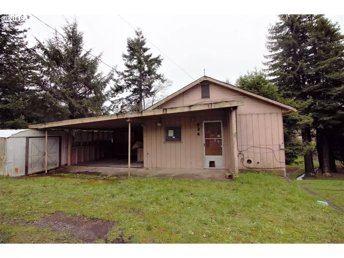 Coos Bay, OR 97420,634 E ST