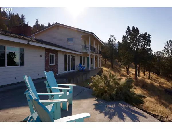 Prineville, OR 97754,135 SE SHORT LN