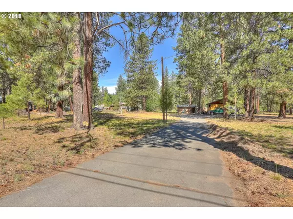 60055 CINDER BUTTE RD, Bend, OR 97702