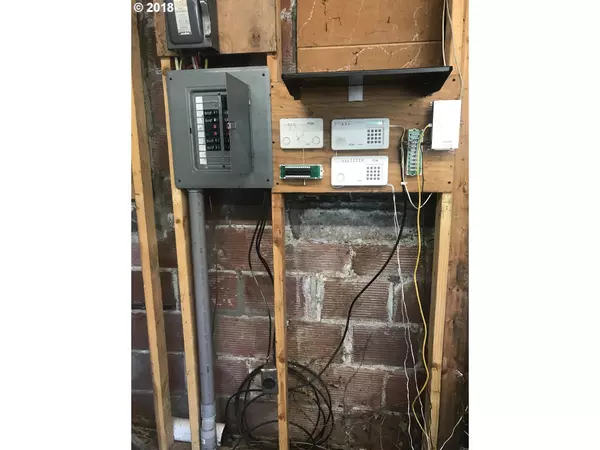 Halsey, OR 97348,452 W 2nd