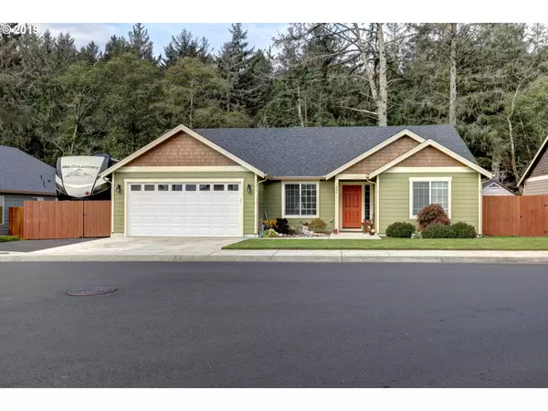 1645 Westwind CIR, Hammond, OR 97121