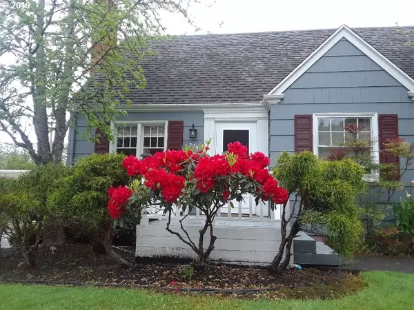 526 S 11TH, Coos Bay, OR 97420