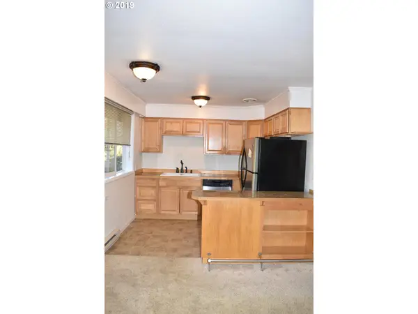 Eugene, OR 97402,2159 W 15TH CT #2159