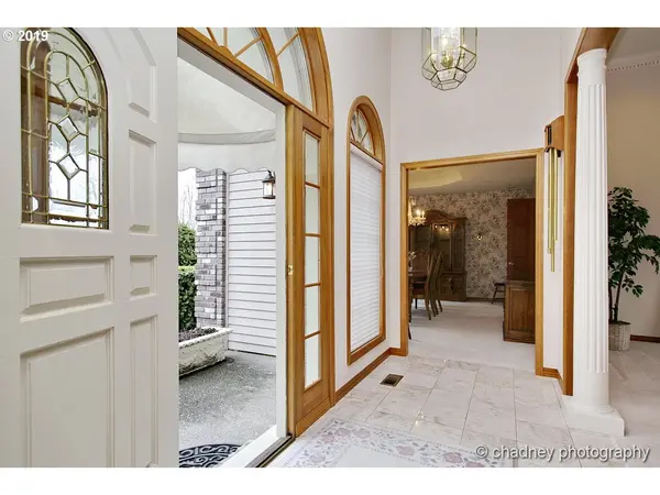 650 SE ARROW CREEK LN, Gresham, OR 97080