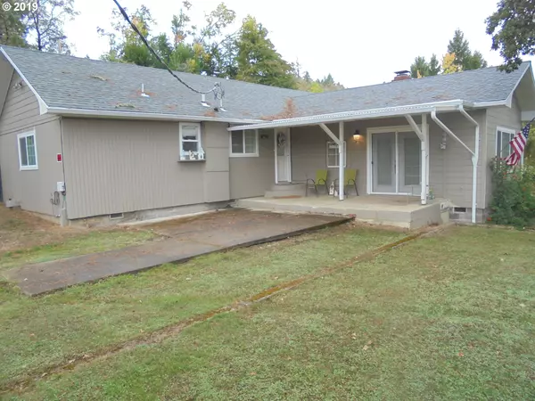 512 CEDAR ST, Sutherlin, OR 97479