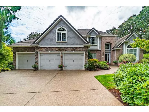 3920 CROISAN MOUNTAIN DR, Salem, OR 97302