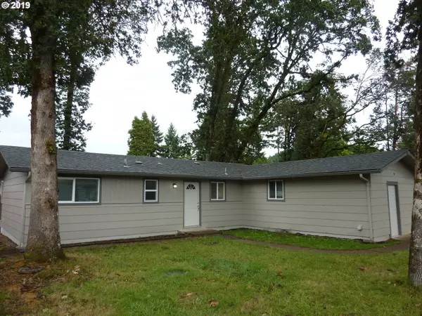 320 N 16TH ST, Cottage Grove, OR 97424