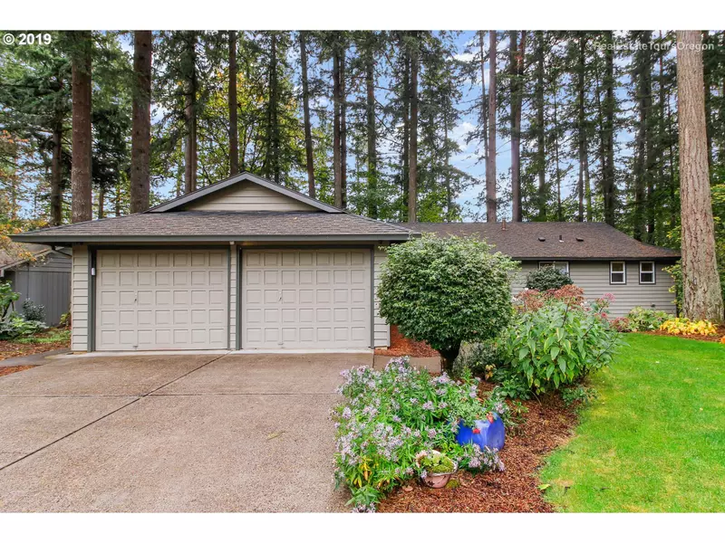 14582 S KELMSLEY DR, Oregon City, OR 97045