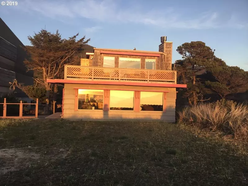 117 NW 23RD AVE, Rockaway Beach, OR 97136