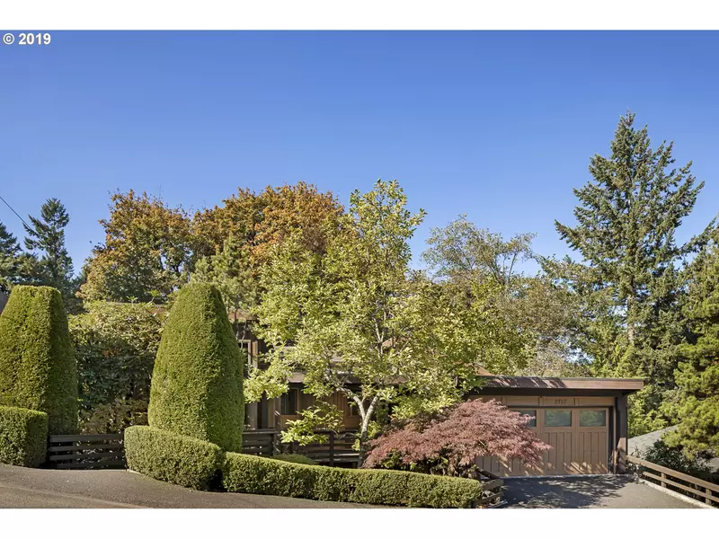 2727 SW ENGLISH LN, Portland, OR 97201