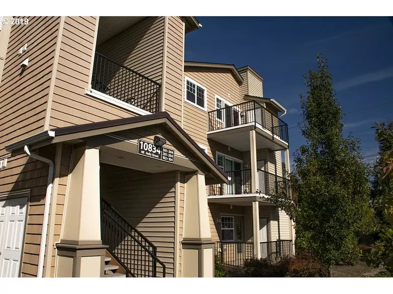 10834 NE HOLLY ST #302, Hillsboro, OR 97006