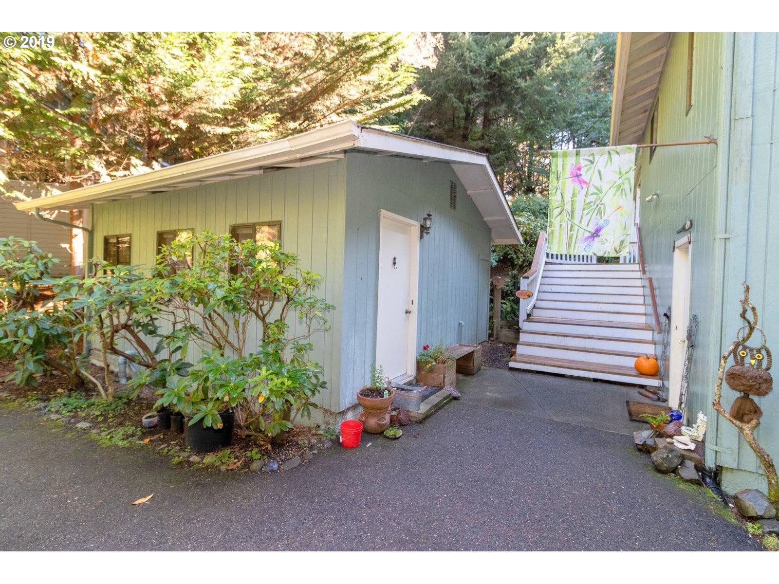 Florence, OR 97439,83555 WOODLAND LN