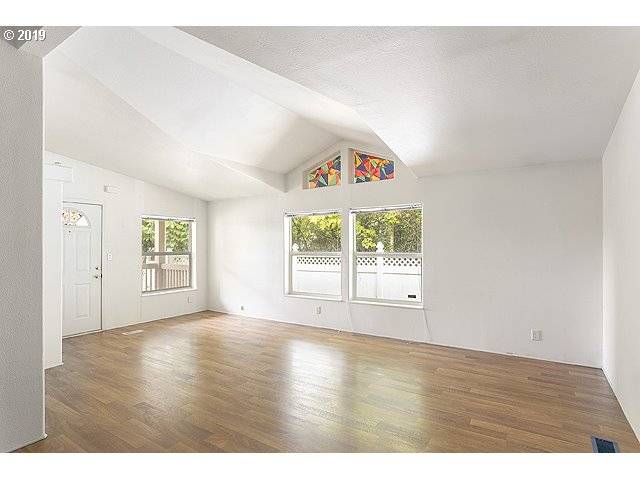 Portland, OR 97236,14526 SE CENTER ST