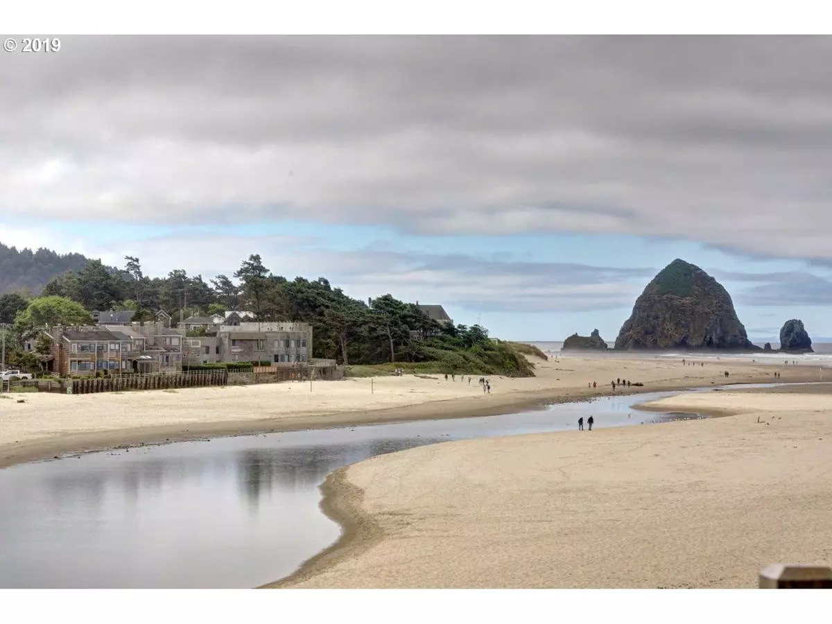 Cannon Beach, OR 97110,452 Breakers Point Condo #452