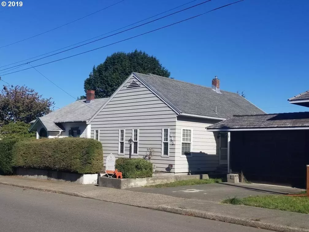 Coos Bay, OR 97420,648 S 11TH