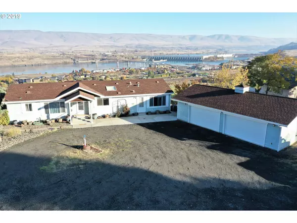 The Dalles, OR 97058,2927 OLD DUFUR RD