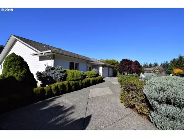 North Bend, OR 97459,2720 ALDER RIDGE DR