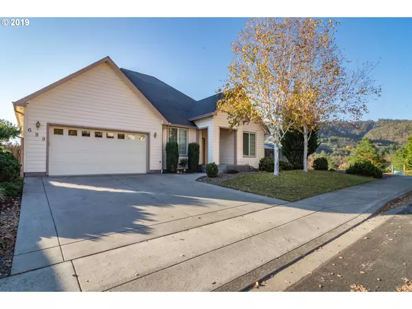 Roseburg, OR 97470,688 NE CUMMINS ST