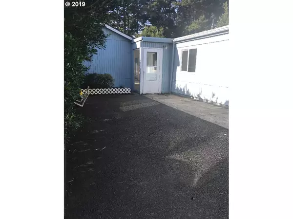 Florence, OR 97439,1601 RHODODENDRON DR #686