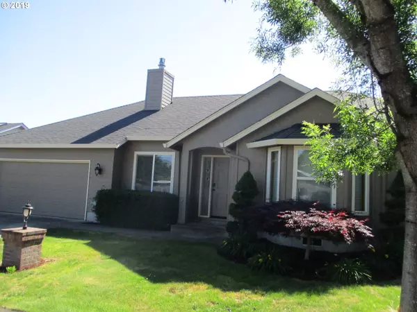 Springfield, OR 97477,989 HAZELNUT LN