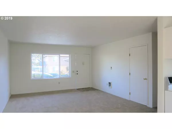 Dallas, OR 97338,506 DALLAS CT 2