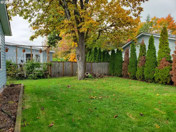 Eugene, OR 97401,1281 ARCADIA DR