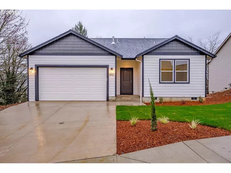 445 NW 6TH ST, Willamina, OR 97396