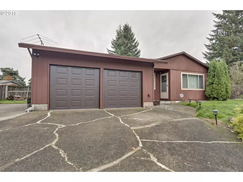 39075 CLAYTON CT, Sandy, OR 97055