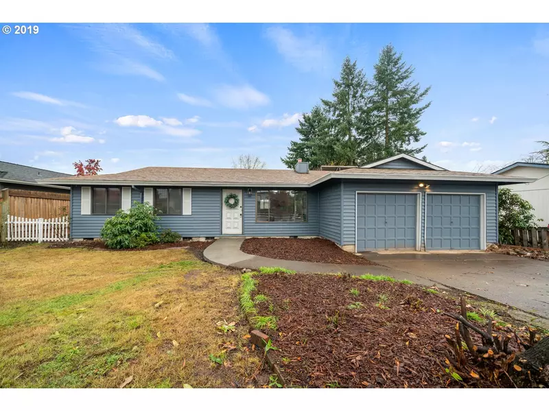 304 E FRANCIS ST, Molalla, OR 97038