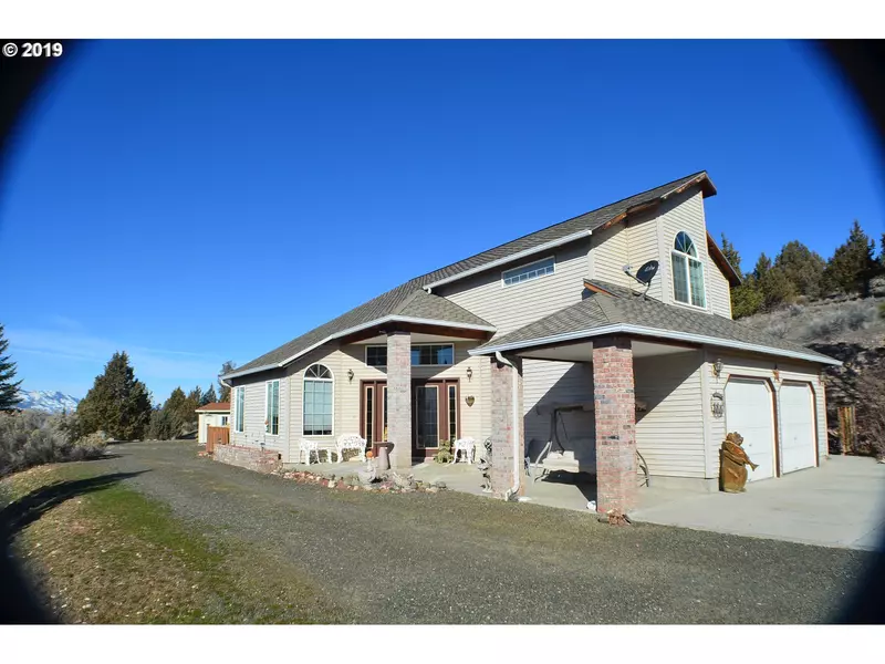 122 Valley View DR, John Day, OR 97845