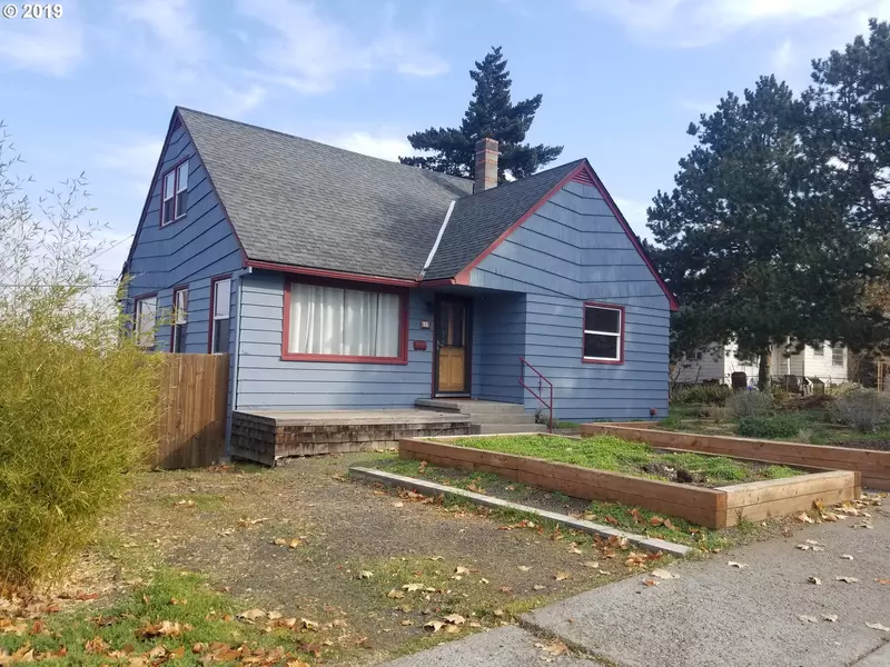 619 W 14TH ST, The Dalles, OR 97058