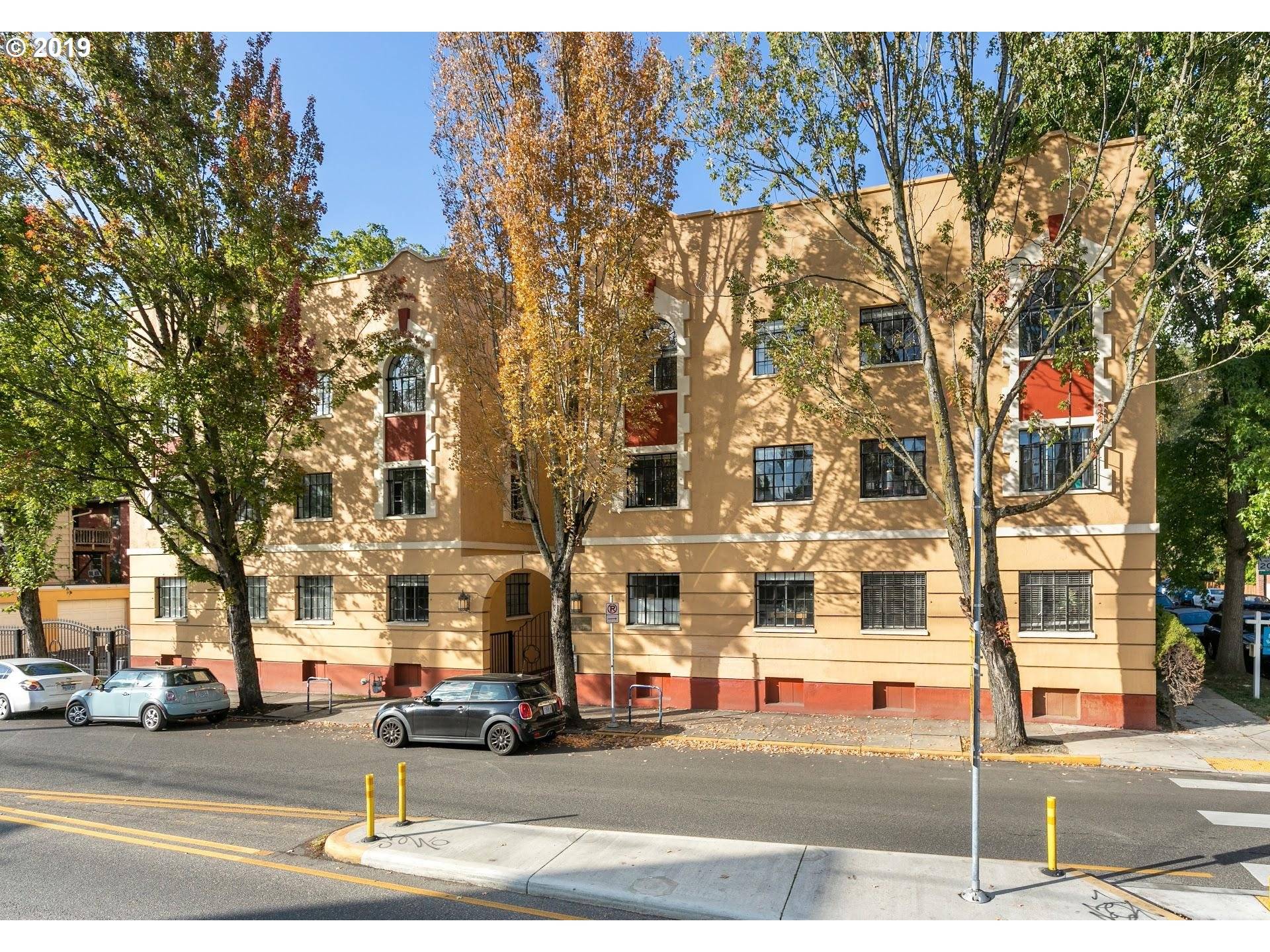 2829 SE BELMONT ST #205, Portland, OR 97214