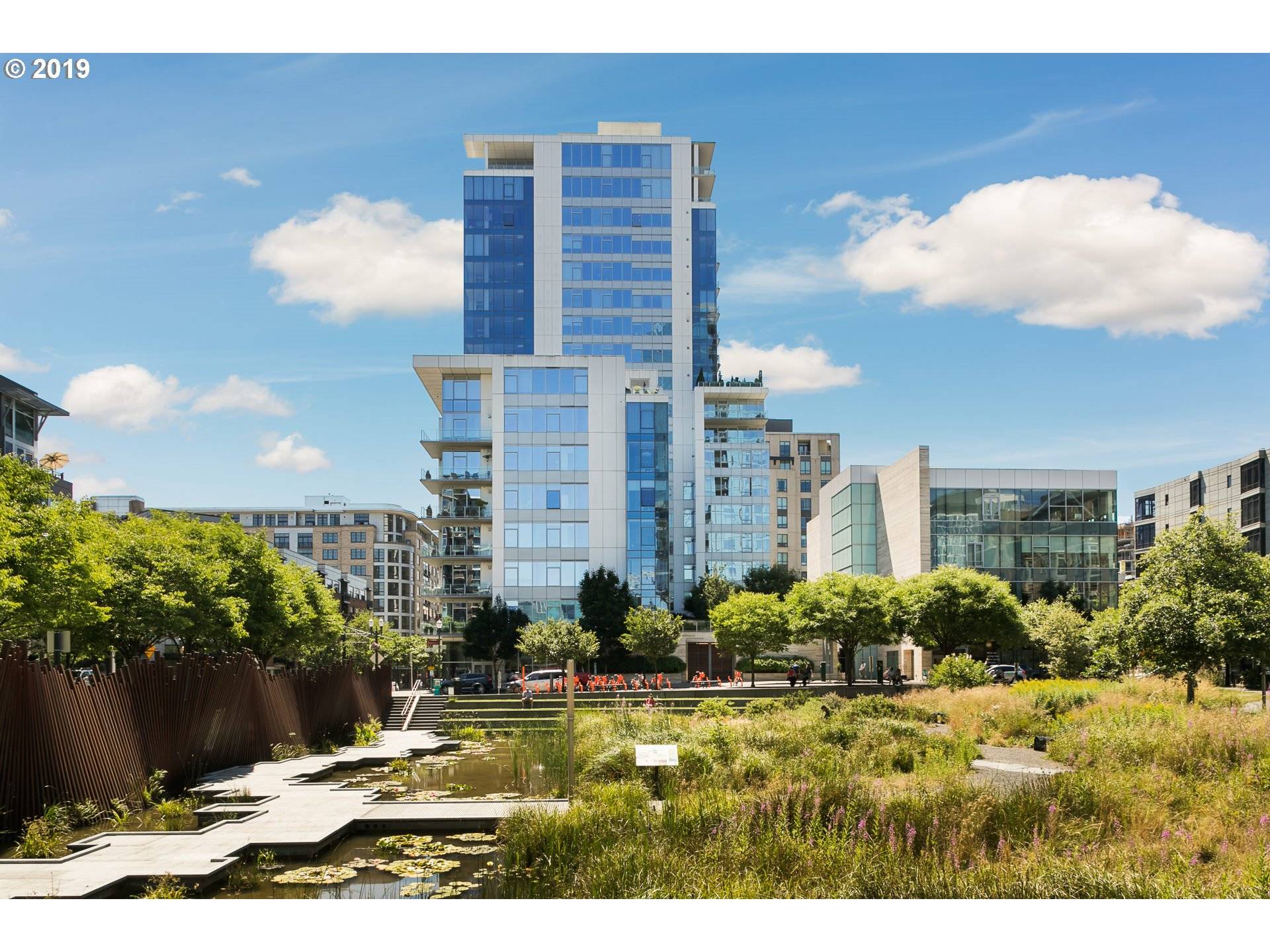Portland, OR 97209,1001 NW LOVEJOY ST #504